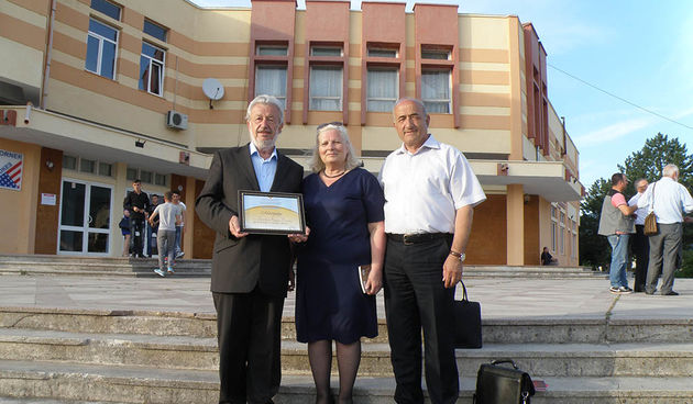 Bilosniću priznanje za doprinos albanskoj kulturi