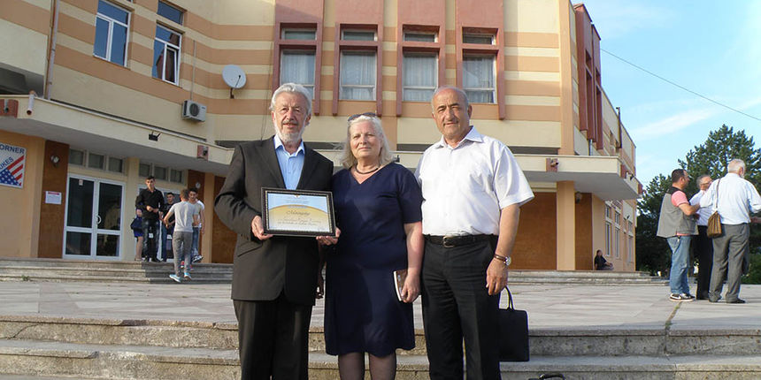 Bilosniću priznanje za doprinos albanskoj kulturi Bilosniću priznanje za doprinos albanskoj kulturi