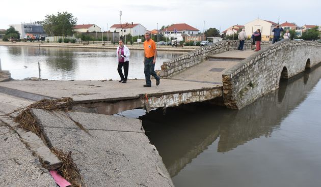 Nin: pod bujicom vode srušena oba mosta koja povezuju stari grad