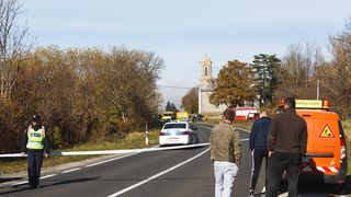 Jošani: Tri osobe poginule u frontalnom sudaru između dva automobila Jošani: Tri osobe poginule u frontalnom sudaru između dva automobila