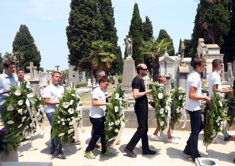 Na zadarskom Gradskom groblju na posljednji počinak ispraćena Sara Čirjak