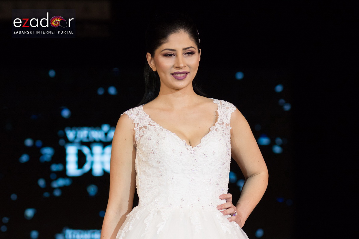 11. Festival vjenčanja: Modna revija vjenčanica i svečanih haljina te revija cvijeća i koncert Sandija Cenova 11. Festival vjenčanja: Modna revija vjenčanica i svečanih haljina te revija cvijeća i koncert Sandija Cenova