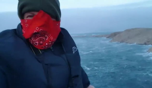 Ivan Knezović na Paškom mostu 17. siječnja 2017.