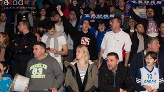 Humanitarno gledanje utakmice Zadar-Cibona u Jazinama Humanitarno gledanje utakmice Zadar-Cibona u Jazinama