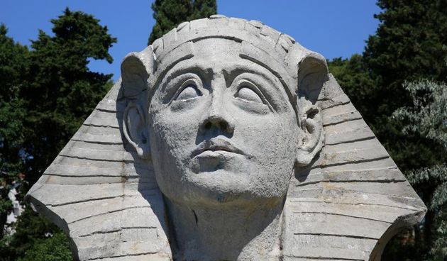 20.06.2013., Zadar – Akcija ciscenja narkomanskih sprica u parku na Brodarici pokraj Sfinge. Photo: Filip Brala/PIXSELL Autor  Filip Brala/PIXSELL KLJUČNE RIJEČI  ciscenje, sfinga, Brodarica, akcija mladih, narkomanija