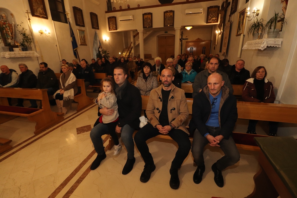 Susret klapa u crkvi sv. Jurja Susret klapa u crkvi sv. Jurja