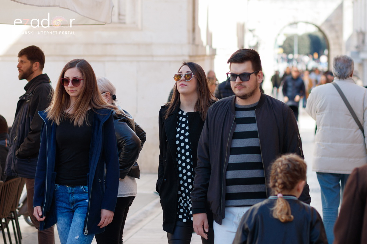 Đir po gradu, subotnja špica 9. ožujka 2019. Đir po gradu, subotnja špica 9. ožujka 2019.