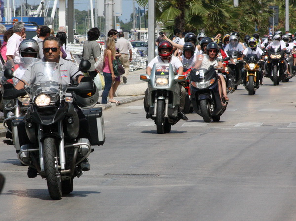 Karusel bikera na Branimirovoj obali u Zadru, Foto: Mladen Malik