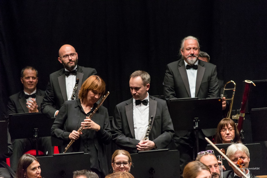 Simfonijski orkestar HRT-a pod ravnjanjem Enrica Dinda otvorio koncertnu sezonu u Zadru Simfonijski orkestar HRT-a pod ravnjanjem Enrica Dinda otvorio koncertnu sezonu u Zadru