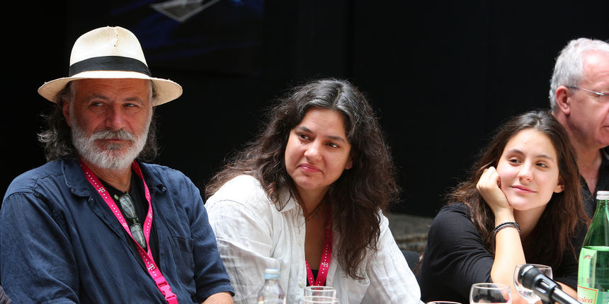 Rade Serbedzija sa zenom Lenkom i kcerkom Ninom. Foto: Davor Pongracic / CROPIX Rade Serbedzija sa zenom Lenkom i kcerkom Ninom. Foto: Davor Pongracic / CROPIX