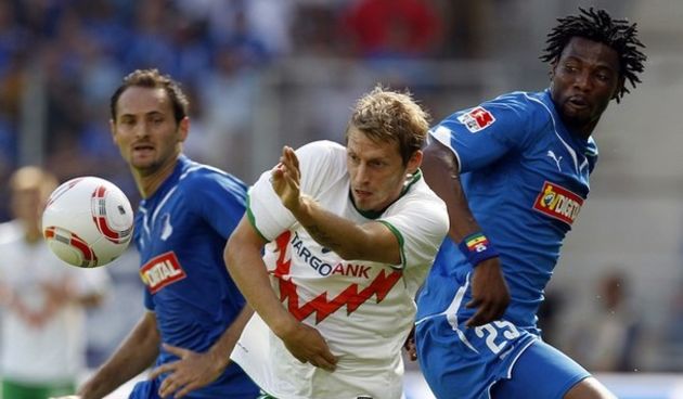 Josip Šimunić, Isaac Vorsah (foto: Reuters)