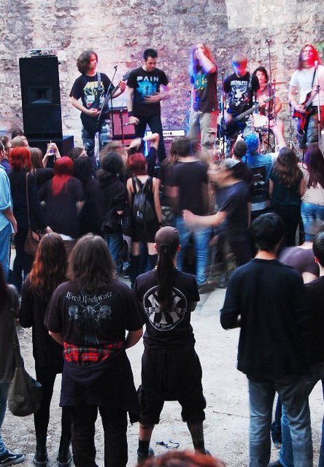 Gitarijada Za šaku metala 2012, foto: Tea Balog Gitarijada Za šaku metala 2012, foto: Tea Balog