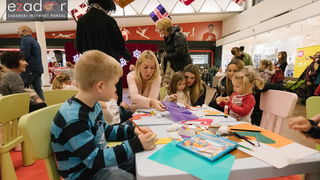 Sveti Nikola posjetio Supernova centar i razveselio mališane