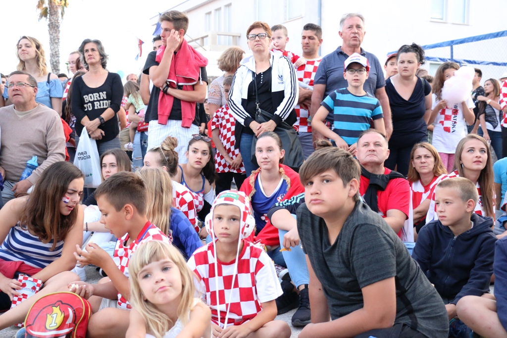 Virski navijači podržali Vatrene Virski navijači podržali Vatrene