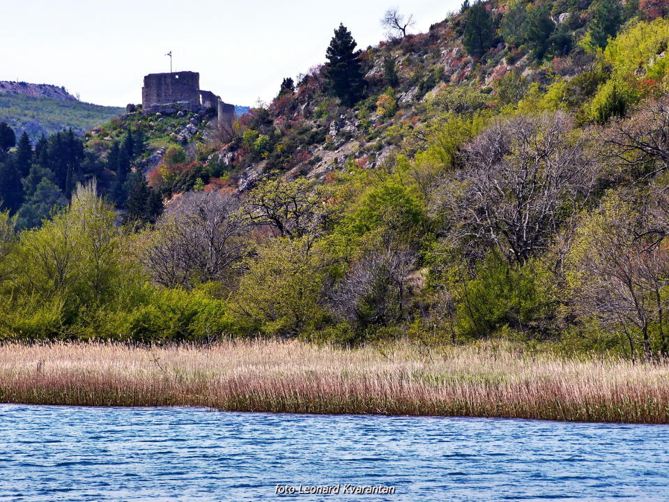 Pješačka staza Obrovac – Jankovića buk