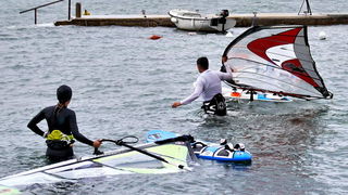 Kiteri i surferi uživali u jakom jugu