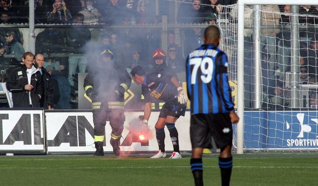 11 nov 2007: Partita sospesa during the italian Serie A 12th round match played between Atalanta and Milan at Rigamonti stadium in Bergamo. © ALESSANDRO IOTTI/GraziaNeri