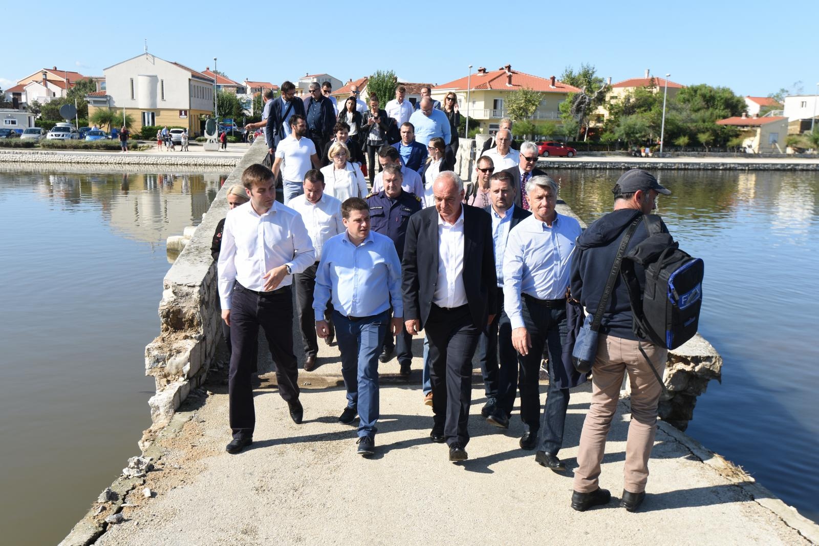 Ministri Butković i Ćorić obišli poplavljena područja u Zadarskoj županiji