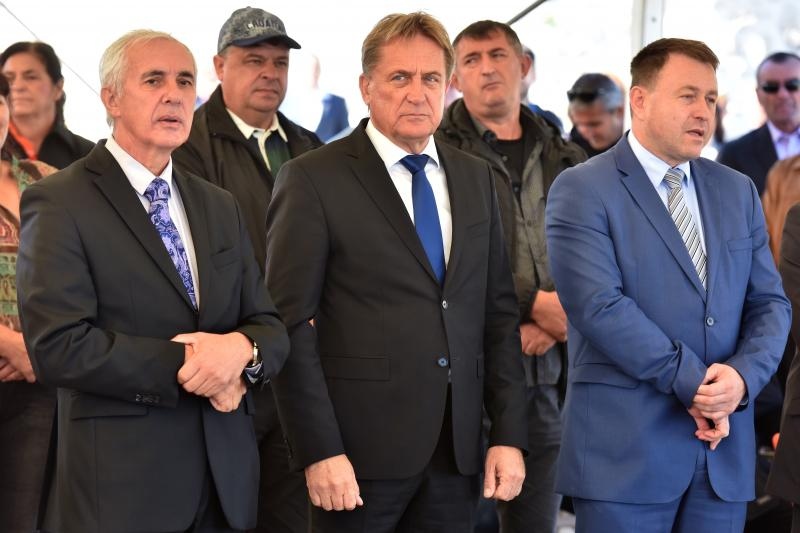 Zadar danas obiljezava 25. obljetnicu obrane Grada. 6. listopada 1991. otporom hrvatskih branitelja sprijecen je prodor srpskih snaga u grad. Kod spomen obiljezja na Dracevcu odrzan je svecani skup. Photo: Dino Stanin/PIXSELL