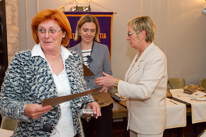 Lions club Zadar dodijelio zahvalnice umjetnicima, foto: Leo Banic Lions club Zadar dodijelio zahvalnice umjetnicima, foto: Leo Banic