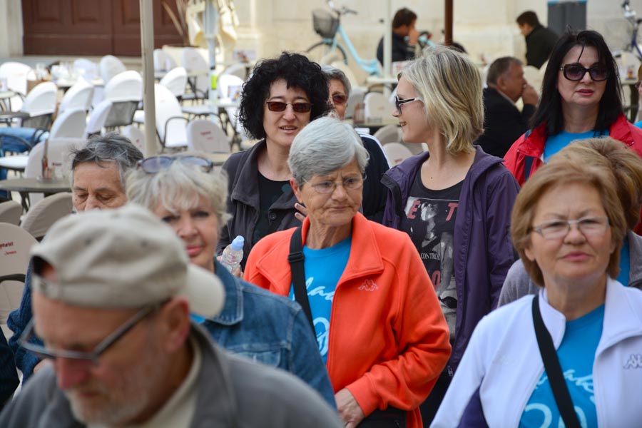 “Relaksice” u akciji “1000 koraka kroz 1000 ulica”, foto: Iva Perinčić “Relaksice” u akciji “1000 koraka kroz 1000 ulica”, foto: Iva Perinčić
