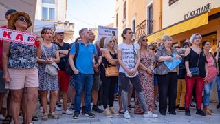 Na Narodnom trgu održan prosvjed “Krik za slobodu” protiv epidemioloških mjera