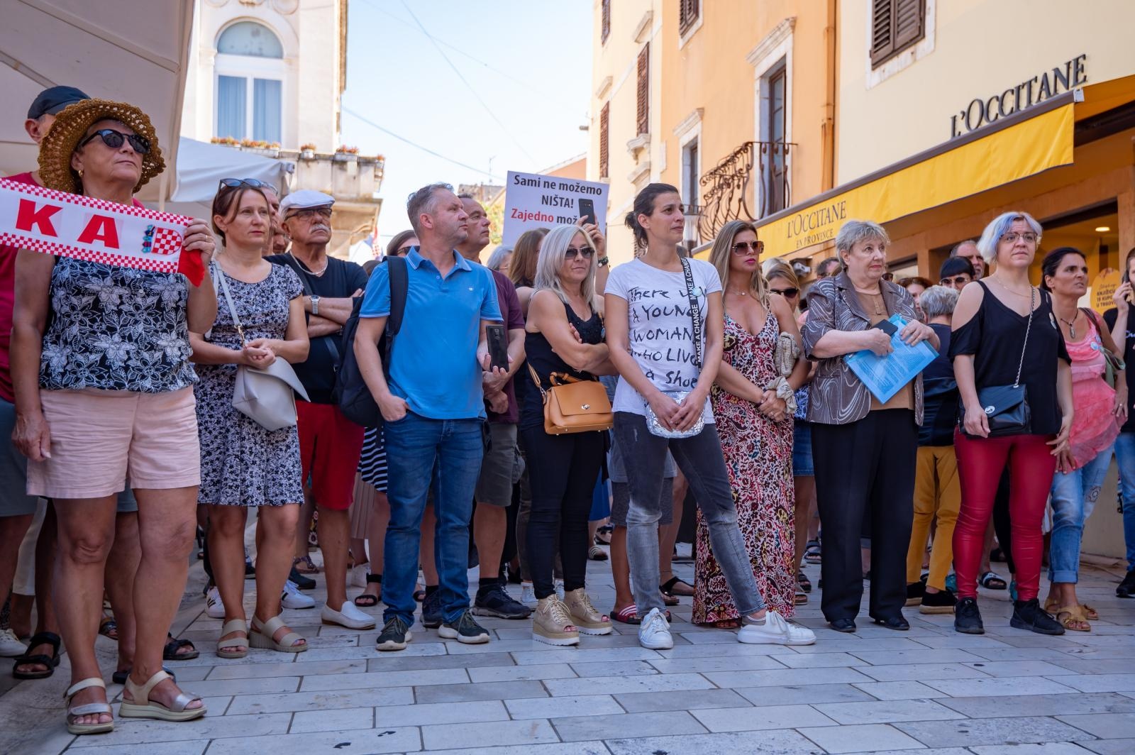 Na Narodnom trgu održan prosvjed “Krik za slobodu” protiv epidemioloških mjera