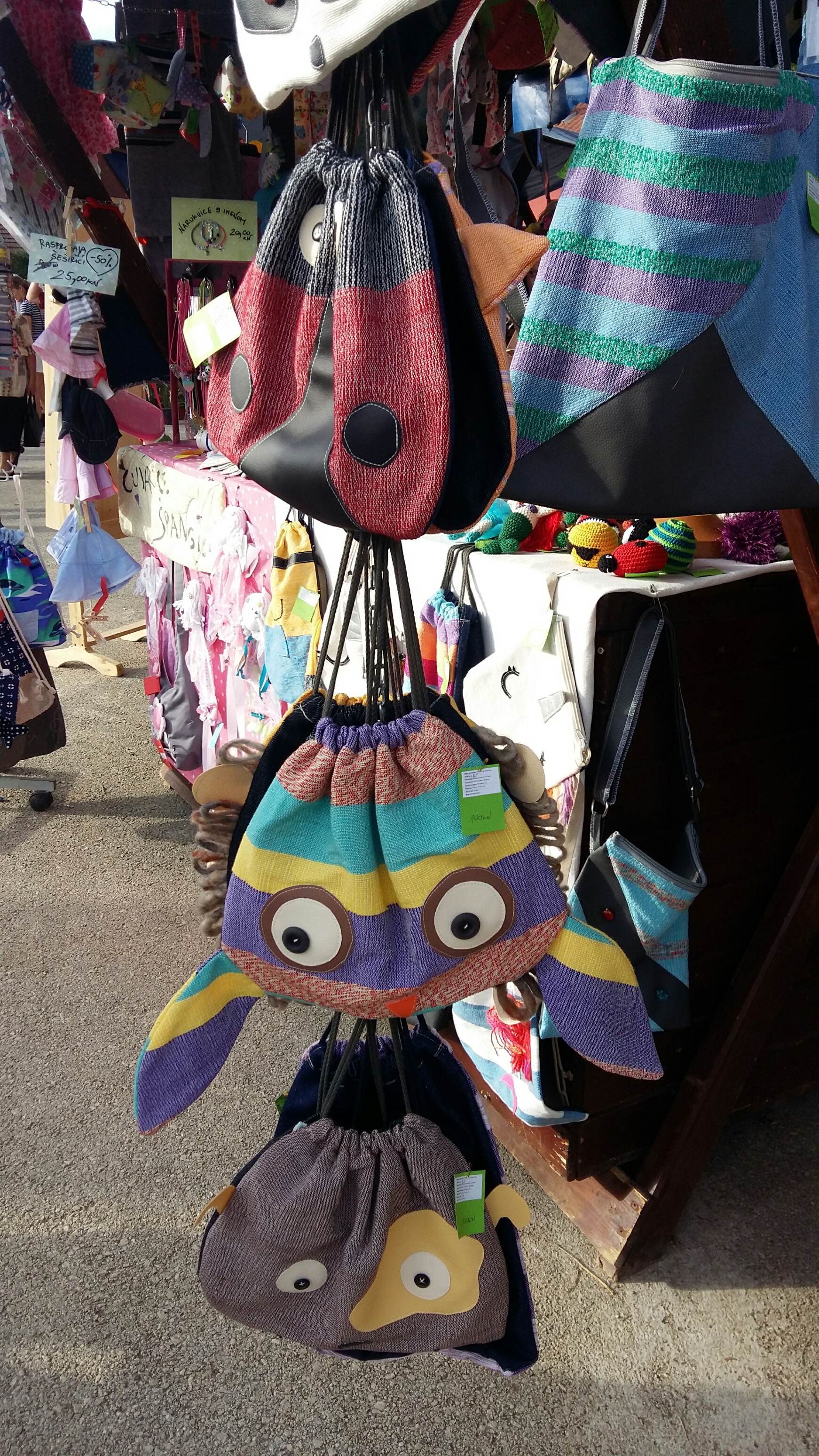 Cvjetna špica: Bili smo na Festivalu cvijeća u Sv. Filipu i Jakovu Cvjetna špica: Bili smo na Festivalu cvijeća u Sv. Filipu i Jakovu