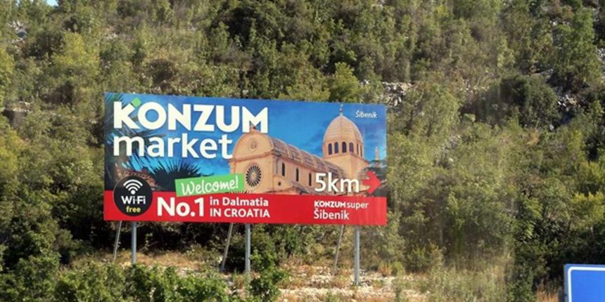 Juraj Dalmatinac i Dioklecijan kao Konzumovi manekeni, foto: tportal.hr