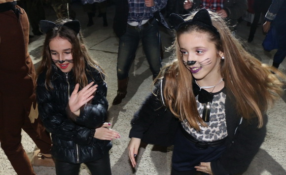 Virski karneval & maškare: Plesna maškarana fešta uz Jasmina Stavrosa