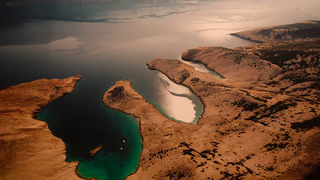 Izložba fotografija Ive Pervana i Mladena Radolovića Mrlje u crkvi SV.Donata Izložba fotografija Ive Pervana i Mladena Radolovića Mrlje u crkvi SV.Donata