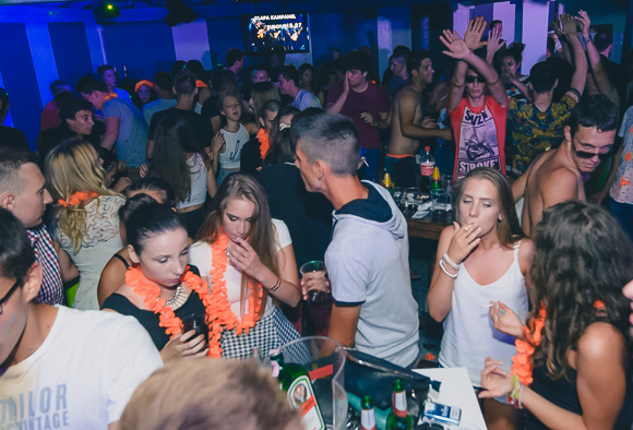 Turanjska fešta u Menfisto baru, 16.7.2015. (foto: Ivan Toman) Turanjska fešta u Menfisto baru, 16.7.2015. (foto: Ivan Toman)