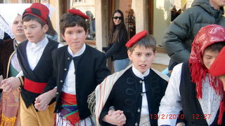 Zadarski karneval 2010: KUD “Druzina” Pag na Narodnom trgu