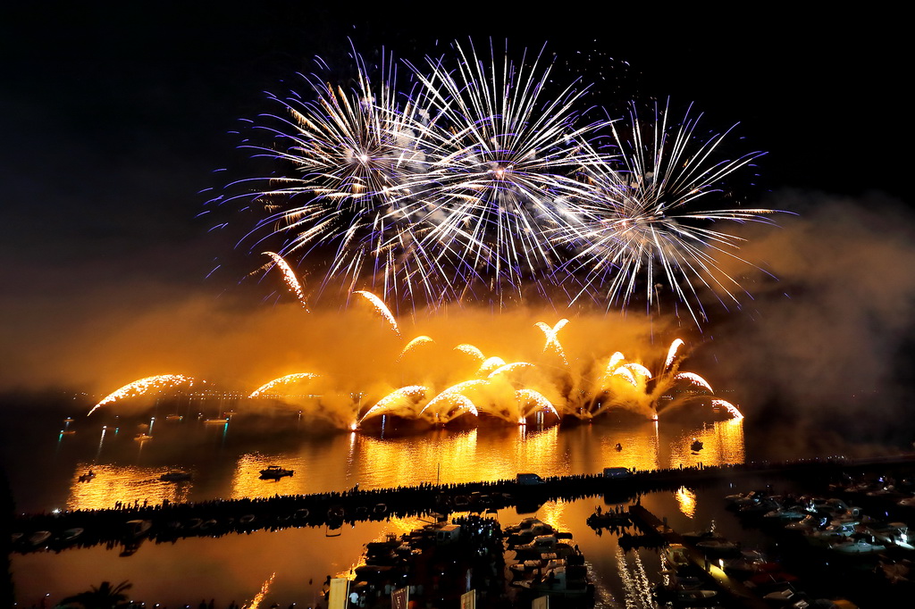 Biogradska noć 2017: Spektakularni vatromet Biogradska noć 2017: Spektakularni vatromet
