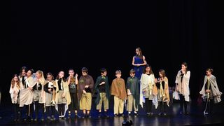 Premijera predstave “U sjeni” udruge “Igrajmo se” Premijera predstave “U sjeni” udruge “Igrajmo se”