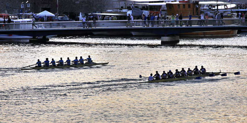 Jazine: Veslački dvoboj osmeraca i 40 godina generacije 1975, Foto: Leo Kvarantan Jazine: Veslački dvoboj osmeraca i 40 godina generacije 1975, Foto: Leo Kvarantan