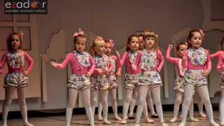 Predstava “Odgojoj” Plesne udruge Gesta u HNK Zadar