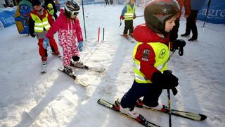 FIS World Snow Day za klince u društvu s Ivicom Kostelićem FIS World Snow Day za klince u društvu s Ivicom Kostelićem