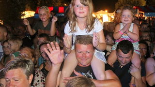 Virsko ljeto 2016: Tomislav Bralić i klapa Intrade oduševili 12 tisuća obožavatelja na virskoj rivi Virsko ljeto 2016: Tomislav Bralić i klapa Intrade oduševili 12 tisuća obožavatelja na virskoj rivi