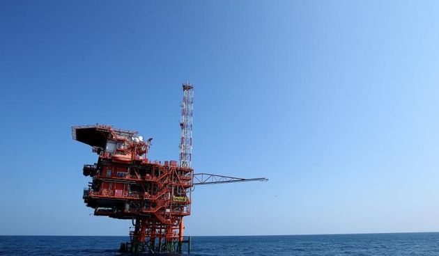 Plinska platforma Annamaria A na kojoj INA i AGIP eksploatiraju plin u Jadranskom moru. Photo: Boris Scitar/Vecernji list/PIXSELL