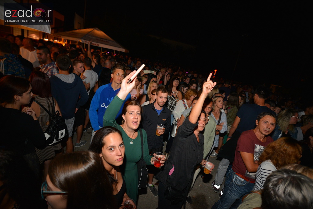 Stanarska fešta 2017: Mladen Grdović i Ivica Sikirić Ićo raspjevali Stanarce i njihove goste Stanarska fešta 2017: Mladen Grdović i Ivica Sikirić Ićo raspjevali Stanarce i njihove goste