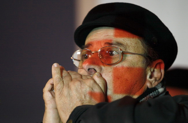 Nadin, 020110.
Etno glazbena manifestacija pod nazivom Cvitarijada odrzana je veceras u selu Nadin kraj Zadra. Cvitarijada je natjecanje u sviranju usne harmonike. Na fotografiji: jedan od natjecatelja.
Foto: Jure Miskovic / CROPIX Nadin, 020110.
Etno glazbena manifestacija pod nazivom Cvitarijada odrzana je veceras u selu Nadin kraj Zadra. Cvitarijada je natjecanje u sviranju usne harmonike. Na fotografiji: jedan od natjecatelja.
Foto: Jure Miskovic / CROPIX