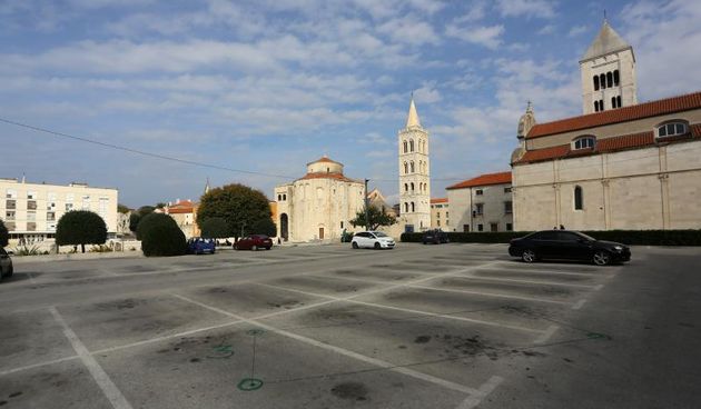 Parking kod crvke svete Marije bit ce privremeno zatvoren zbog sondaznih istrazivanja koje izvodi Arheoloski muzej Zadar. Photo: Filip Brala/PIXSELL