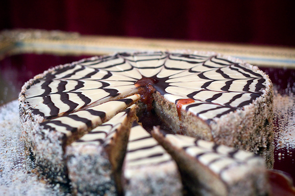 Restoran Pet bunara – “Šinjorina Dunja” (foto:Saša Čuka) Restoran Pet bunara – “Šinjorina Dunja” (foto:Saša Čuka)