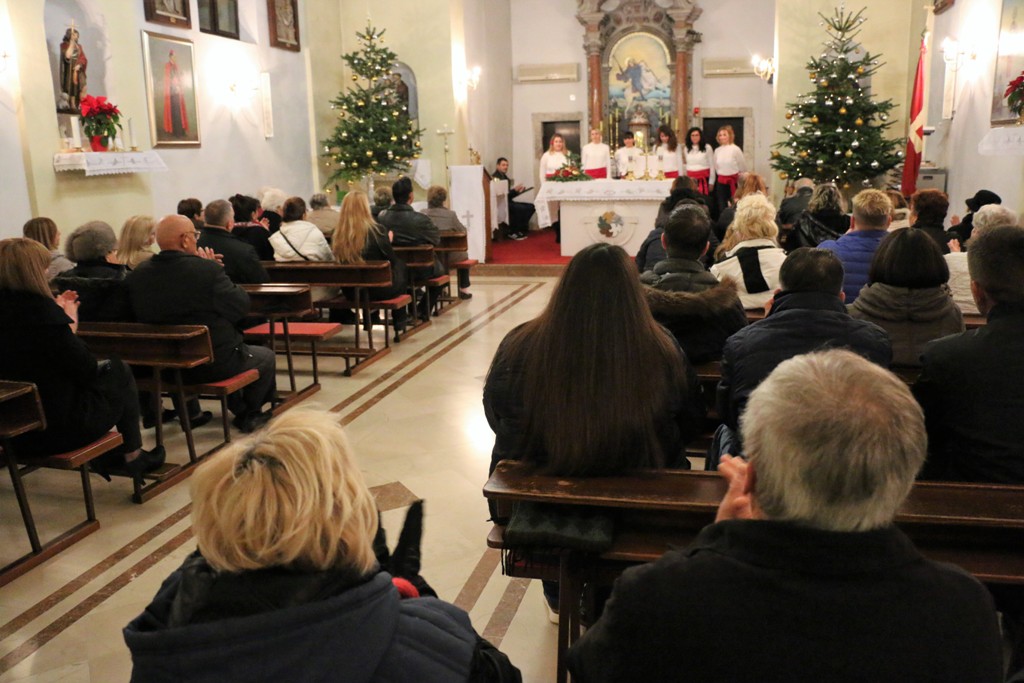 Tradicionalni klapski koncert na Viru