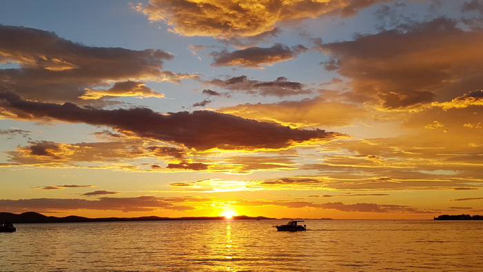 Spektakularan zalazak sunca 22. kolovoza 2016. Foto:Mladen Malik Spektakularan zalazak sunca 22. kolovoza 2016. Foto:Mladen Malik