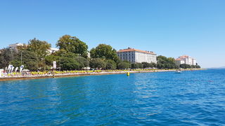 Sasvim osoban doživljaj – 10. dm Millennium Jump sa zadarske rive. Foto: Mladen Malik Barba Sasvim osoban doživljaj – 10. dm Millennium Jump sa zadarske rive. Foto: Mladen Malik Barba