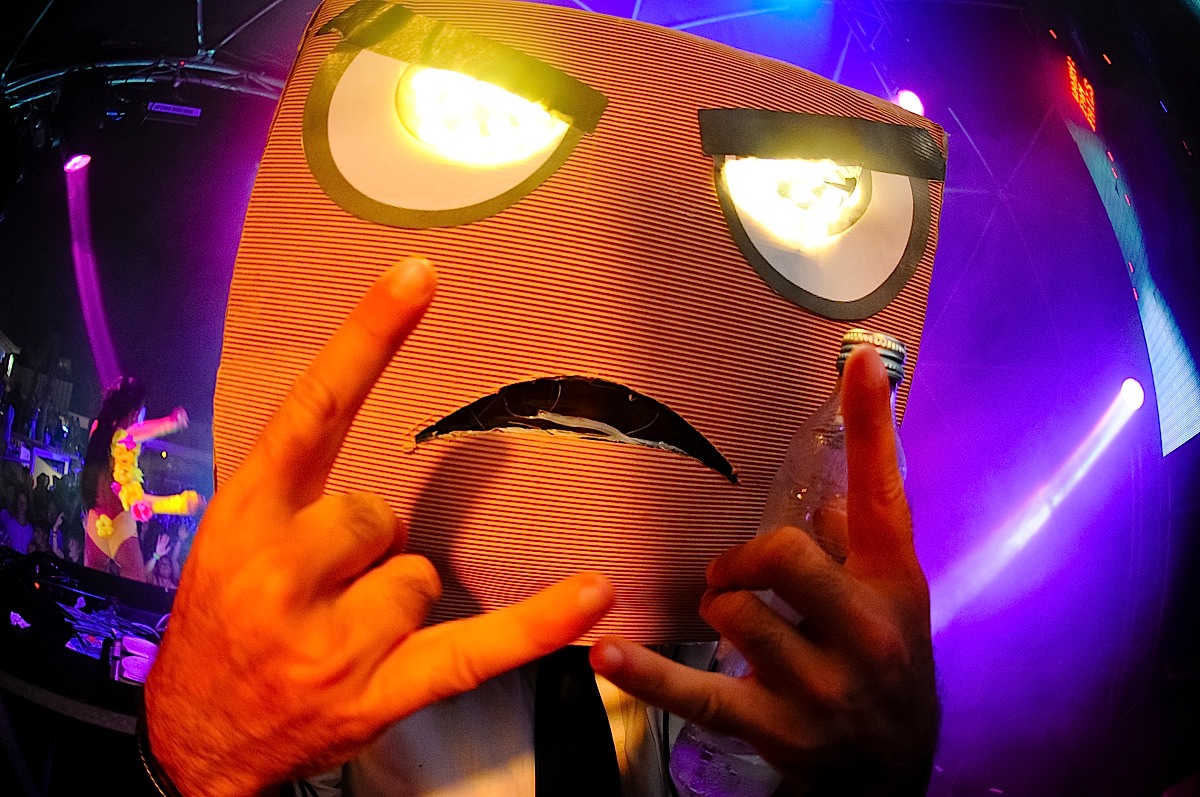 Aquarius Klub, 8. kolovoza: After beach party i DJ From Mars, foto: Goran Telak Aquarius Klub, 8. kolovoza: After beach party i DJ From Mars, foto: Goran Telak