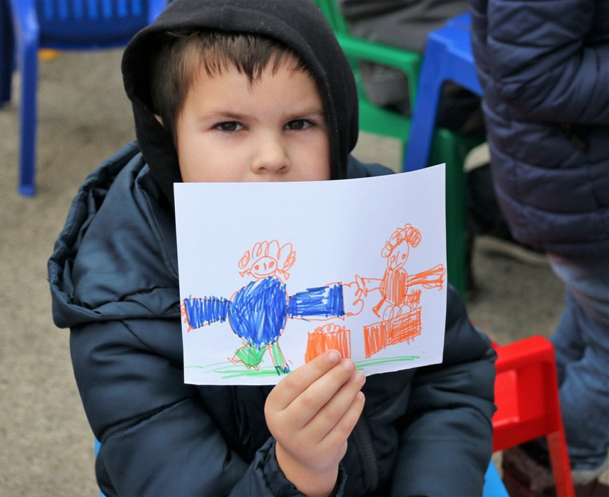 Sveti Nikola darivao mališane na Viru, Krampus bez posla Sveti Nikola darivao mališane na Viru, Krampus bez posla