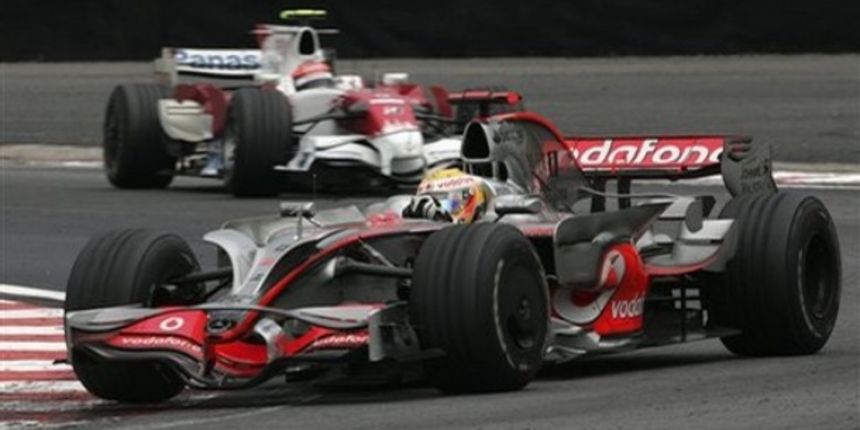 Lewis Hamilton, Timo Glock (ap Photo) Lewis Hamilton, Timo Glock (ap Photo)